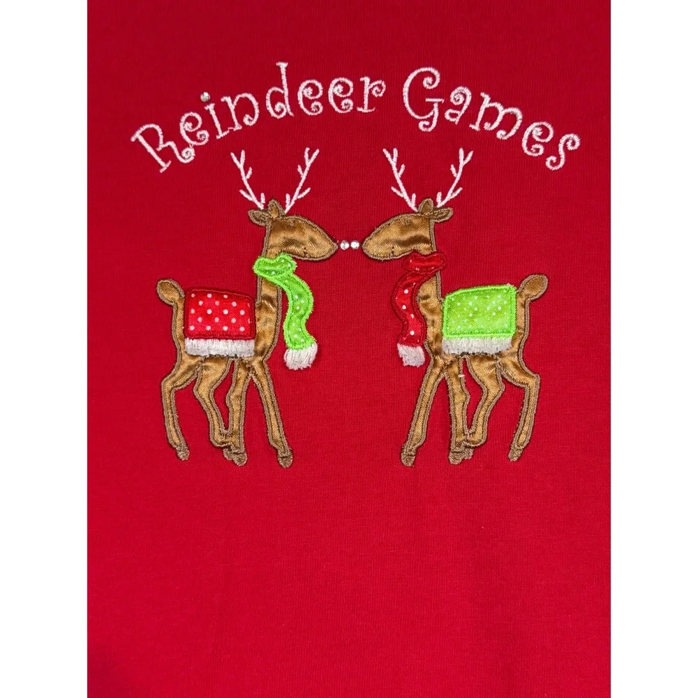 Secret‎ Treasures Red Reindeer Games Christmas Nightgown Sleep Shirt Womens S/M